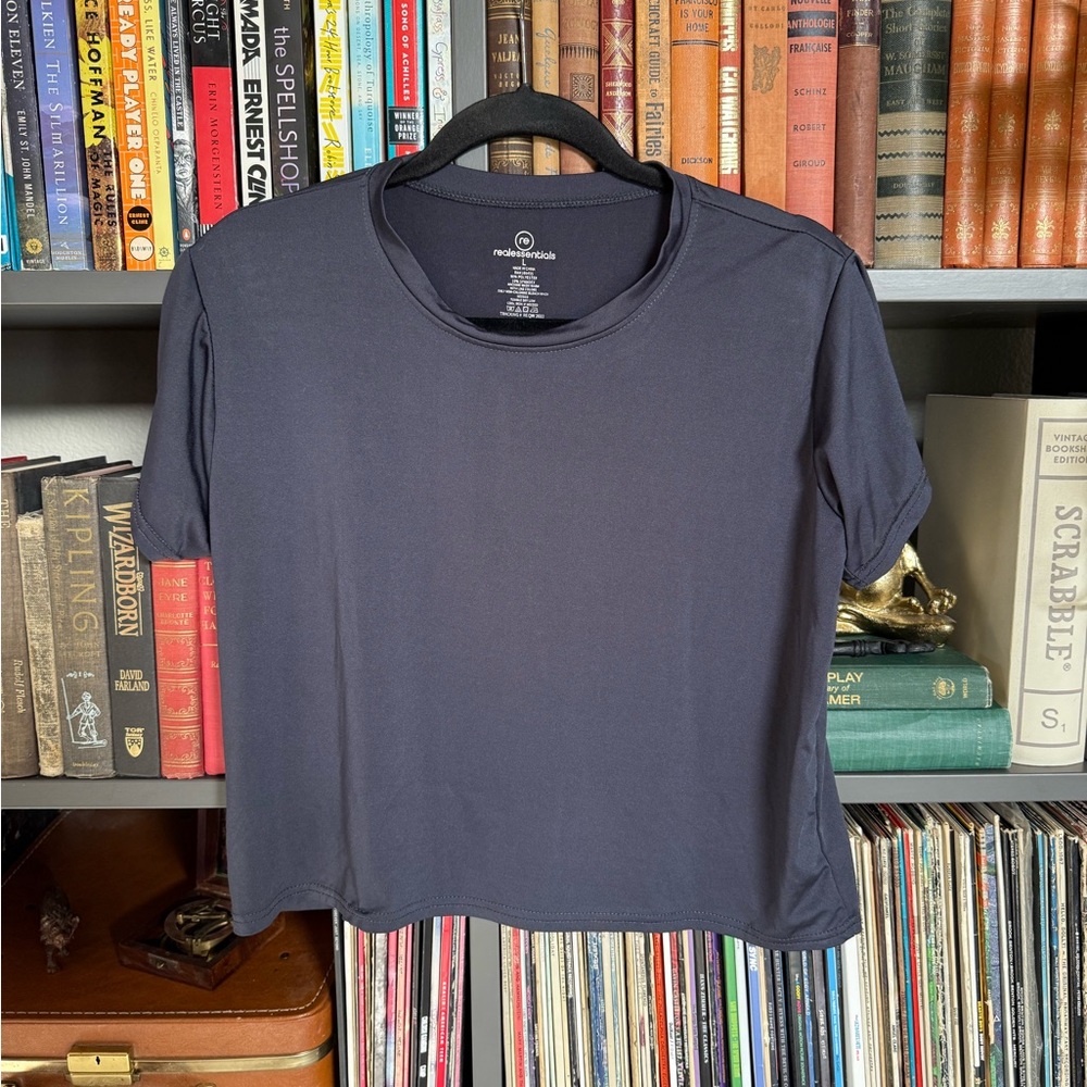 Charcoal Gray Women’s Activewear Crop T-Shirt